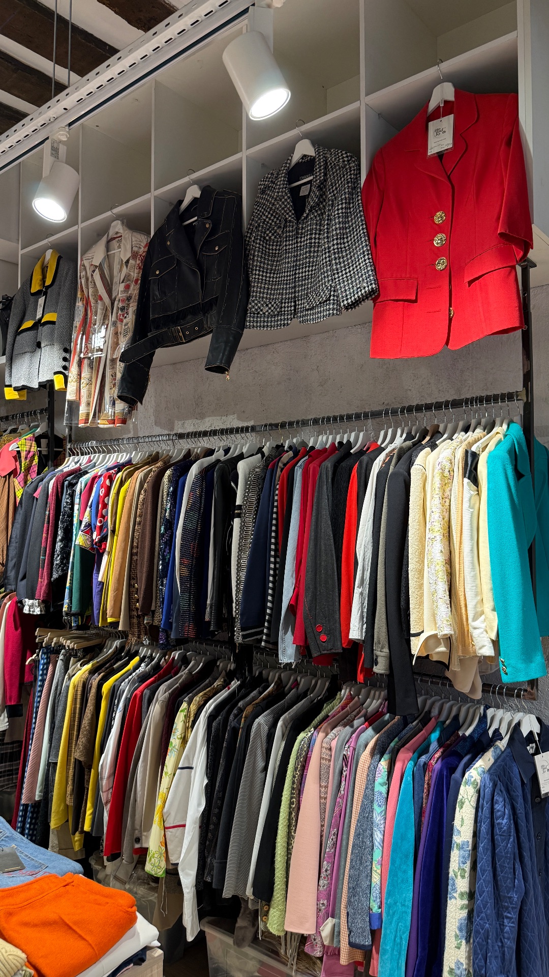 GoodJo Luxury Vintage, shop in Paris, photo 4