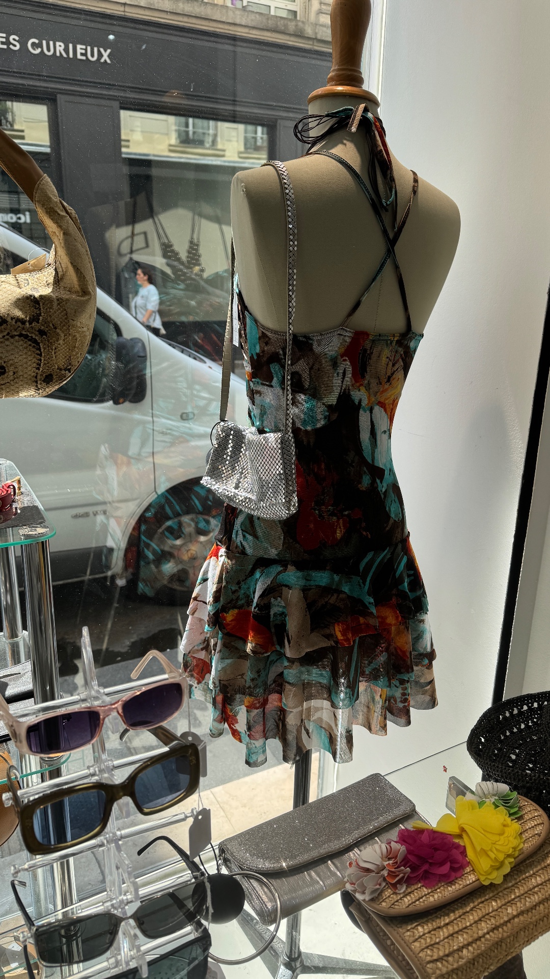 Iconic Vintage, shop in Paris, photo 5