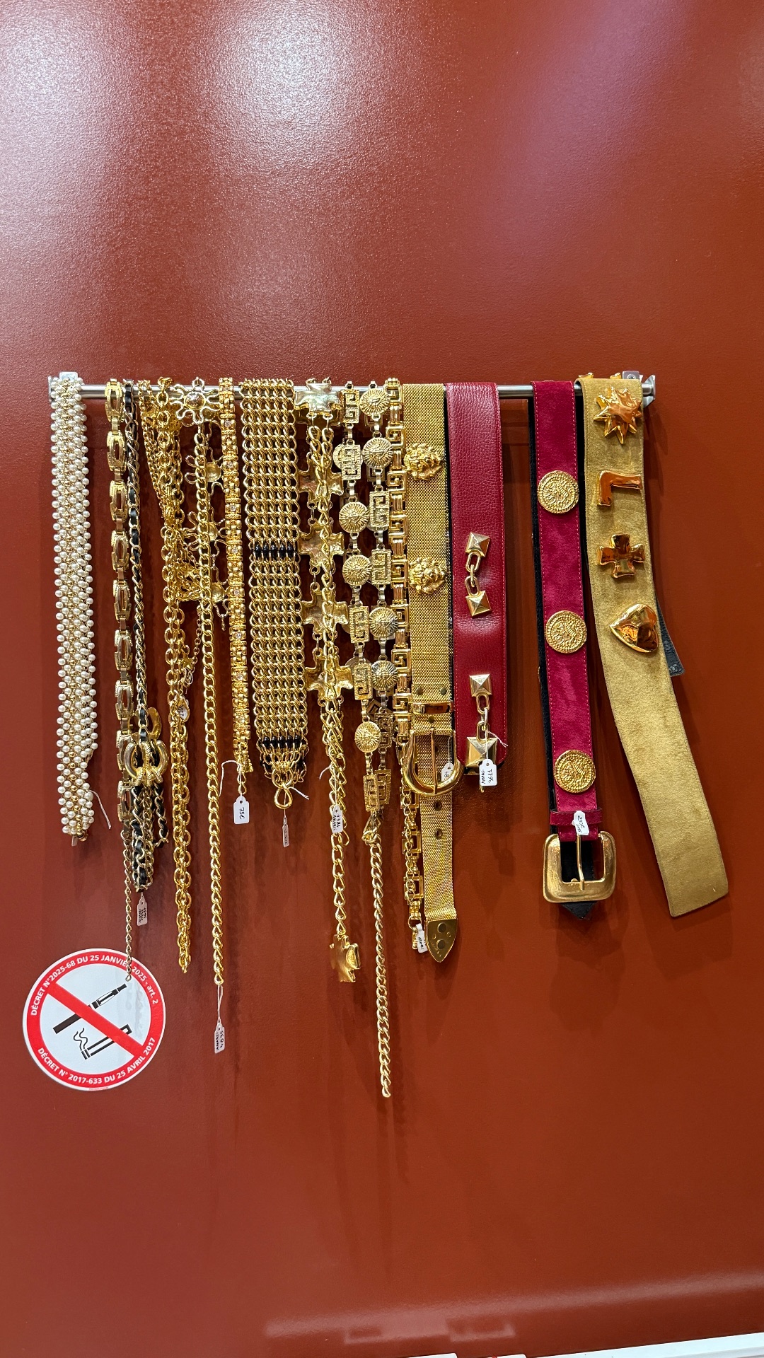 Amarsi Paris - Vintage Designer Archive, shop in Paris, photo 8