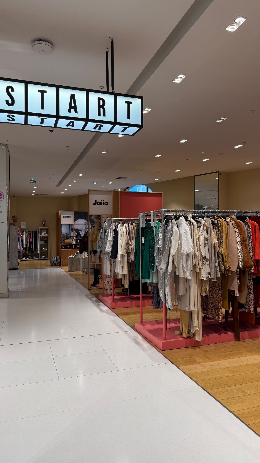 THE (RE)STORE | SPACE, shop in Paris, photo 13