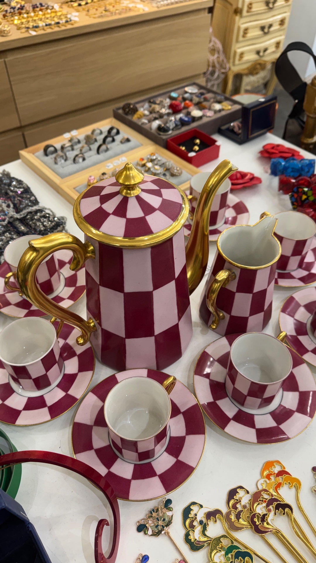 Les Audacieuses Vintage, shop in Paris, photo 2