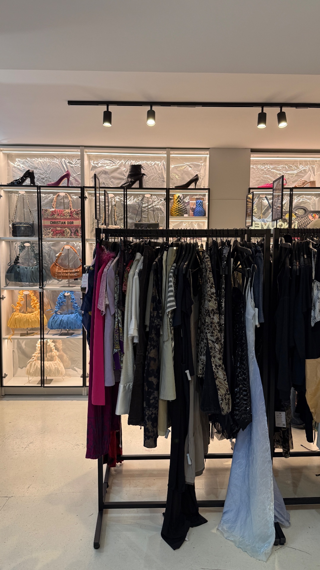 NOUVELLE RIVE, shop in Paris, photo 11