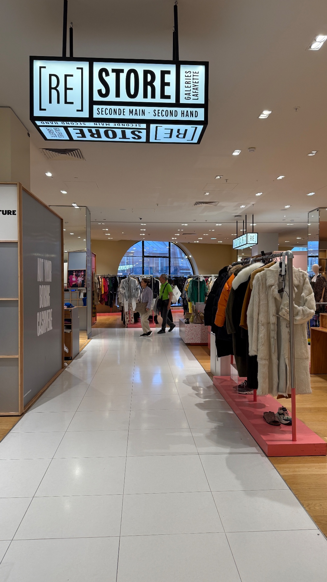THE (RE)STORE | SPACE, shop in Paris, photo 2