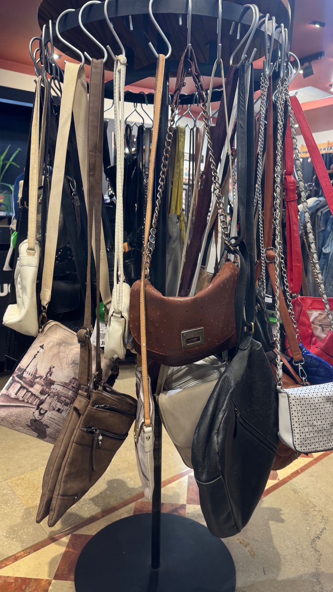 Kilo Shop Paris Grands Boulevards, shop in Paris, photo 7