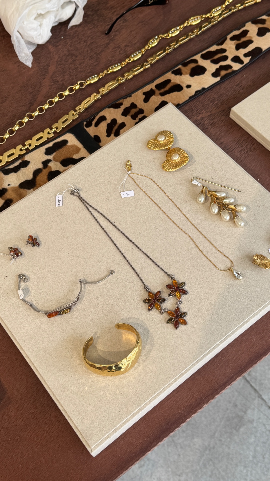 Vintage Designers Archives — shop in Paris — photo 8