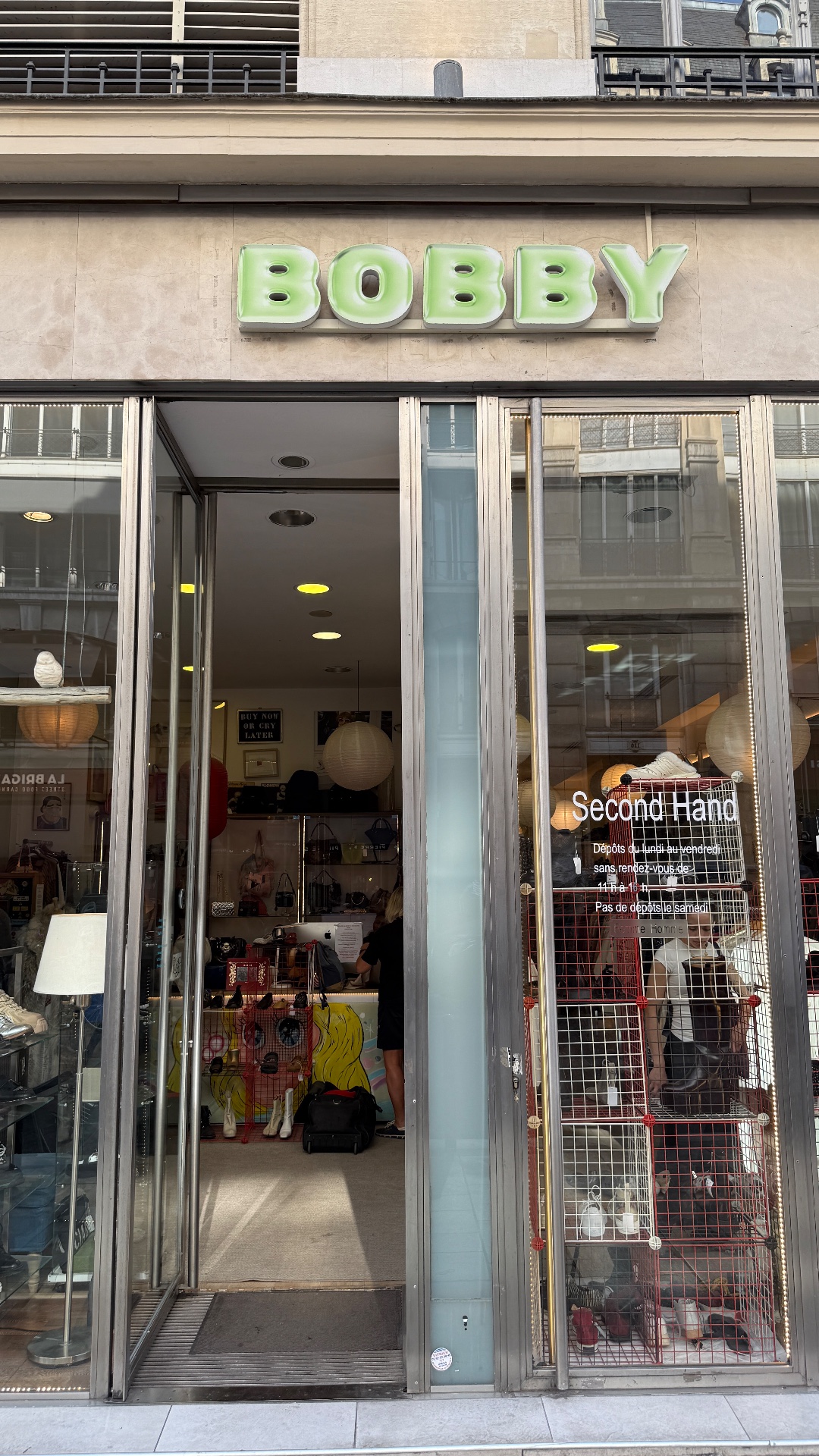 Bobby, shop in Paris, photo 2