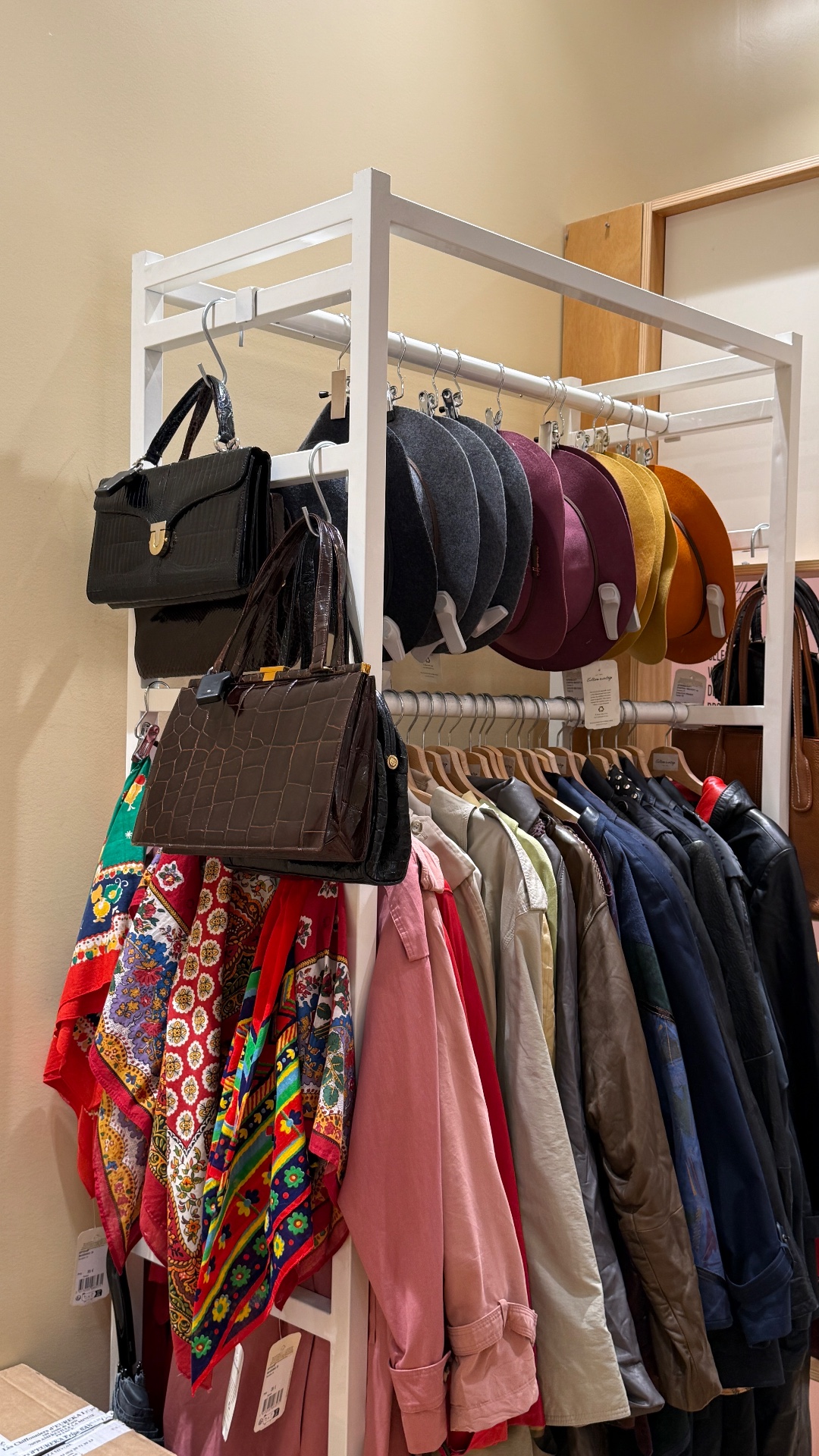 THE (RE)STORE | SPACE, shop in Paris, photo 15