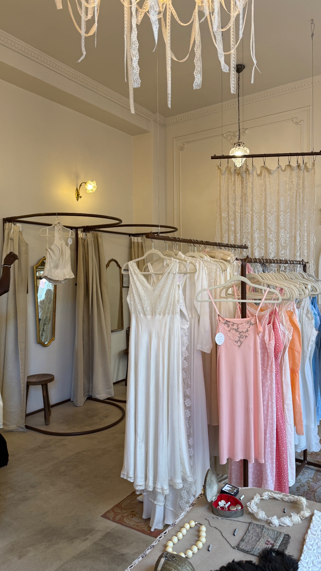 Kanelle Vintage, shop in Paris, photo 12