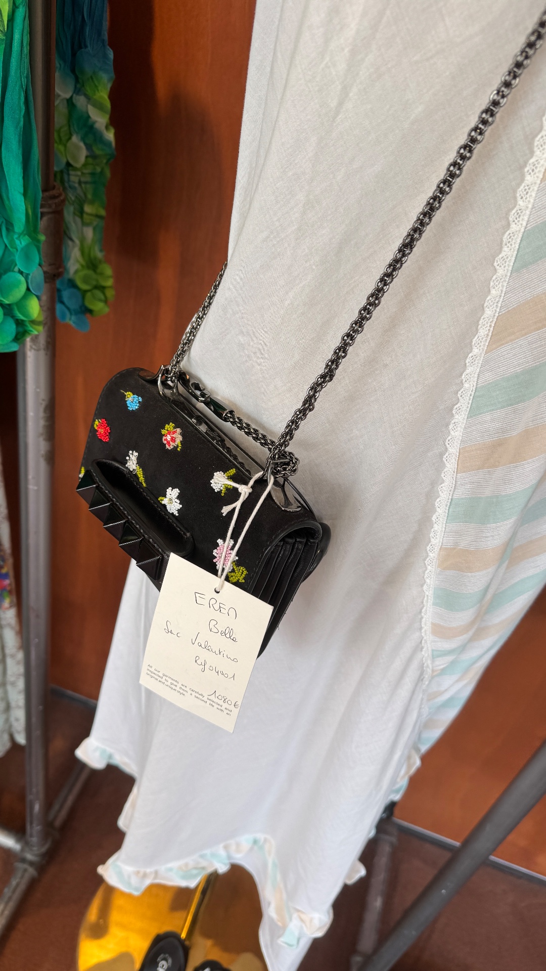 EREM VINTAGE — shop in Paris — photo 9