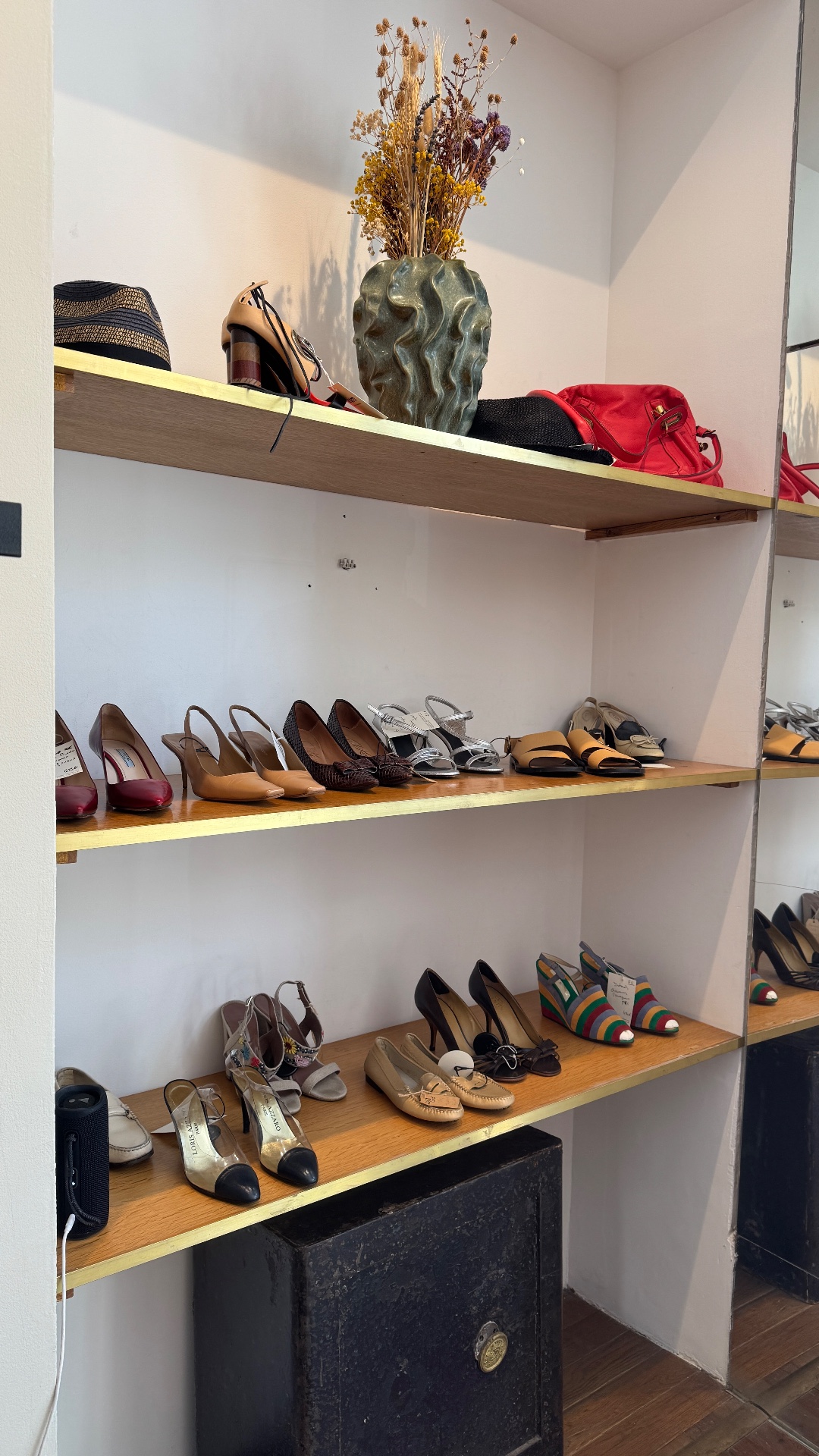 EREM VINTAGE — shop in Paris — photo 5