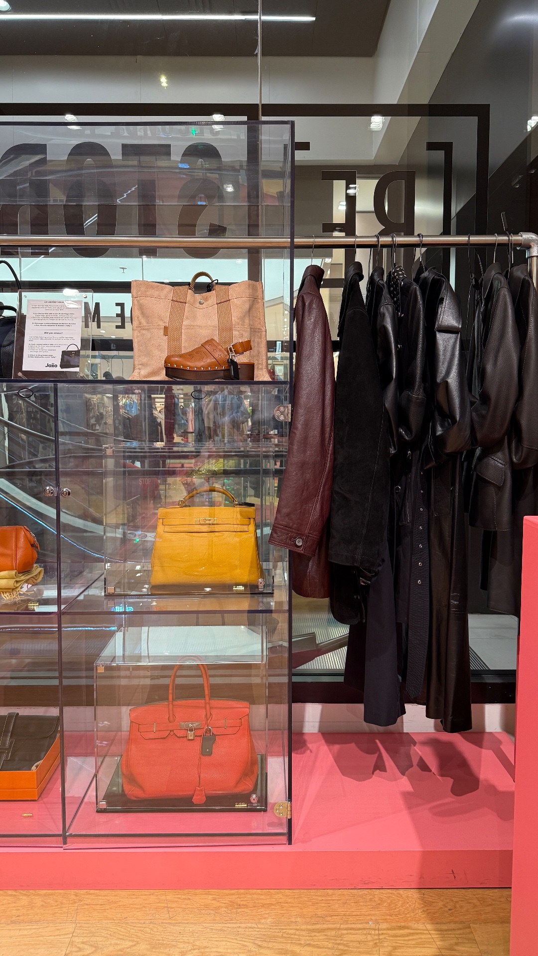 THE (RE)STORE | SPACE, shop in Paris, photo 3