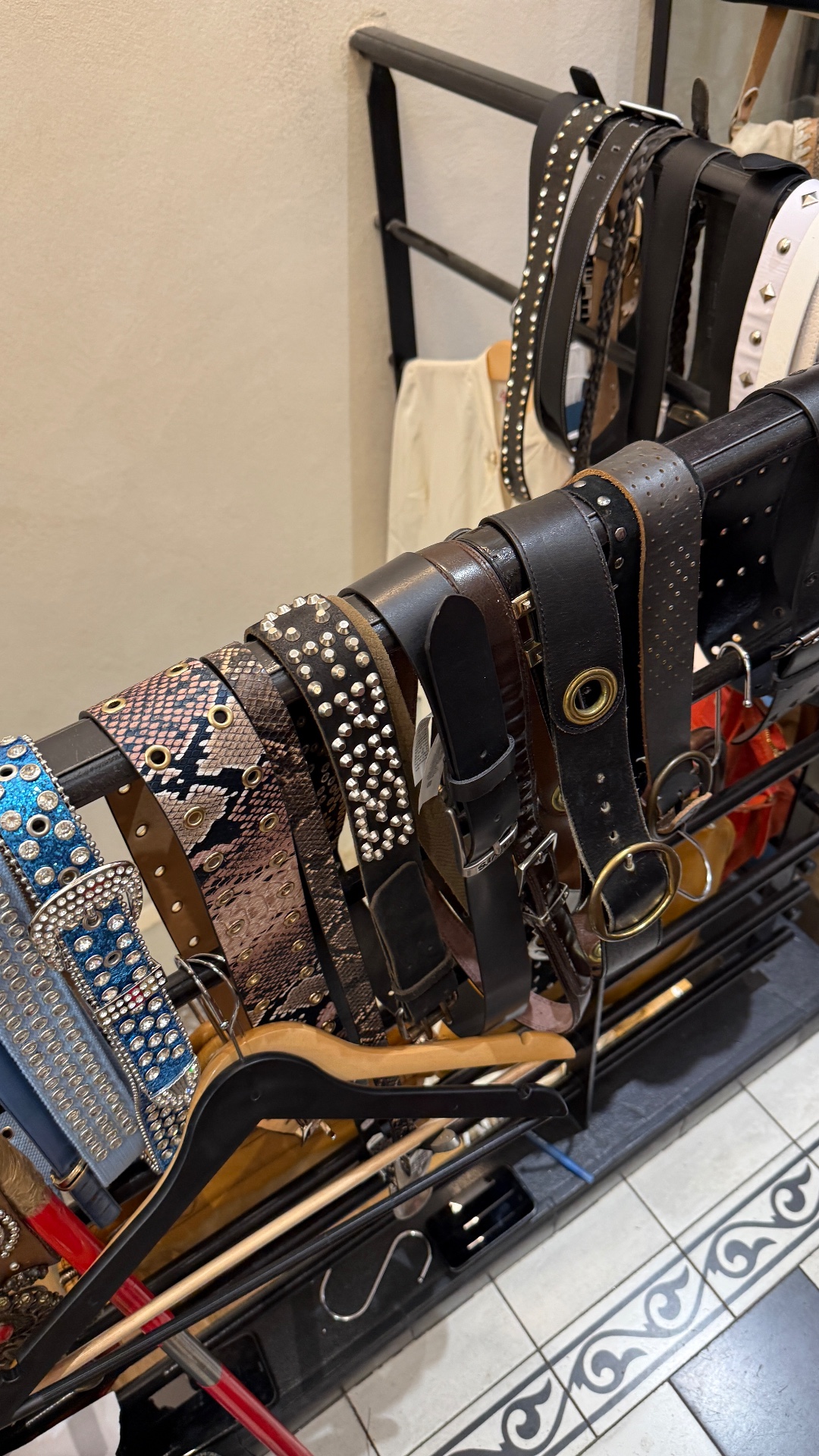 BAM’S VINTAGE, shop in Paris, photo 11