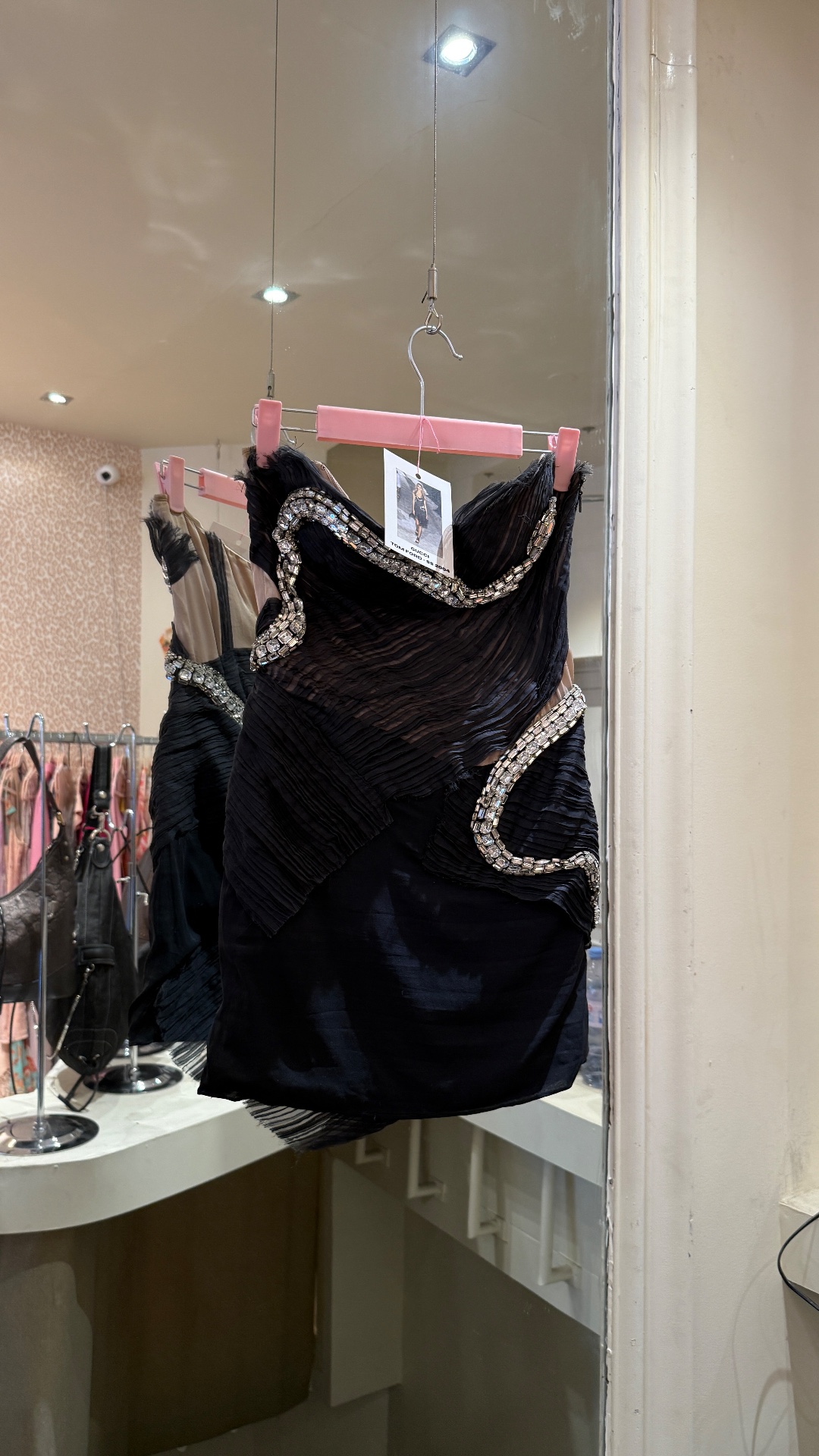 FANCY VINTAGE PARIS, shop in Paris, photo 8