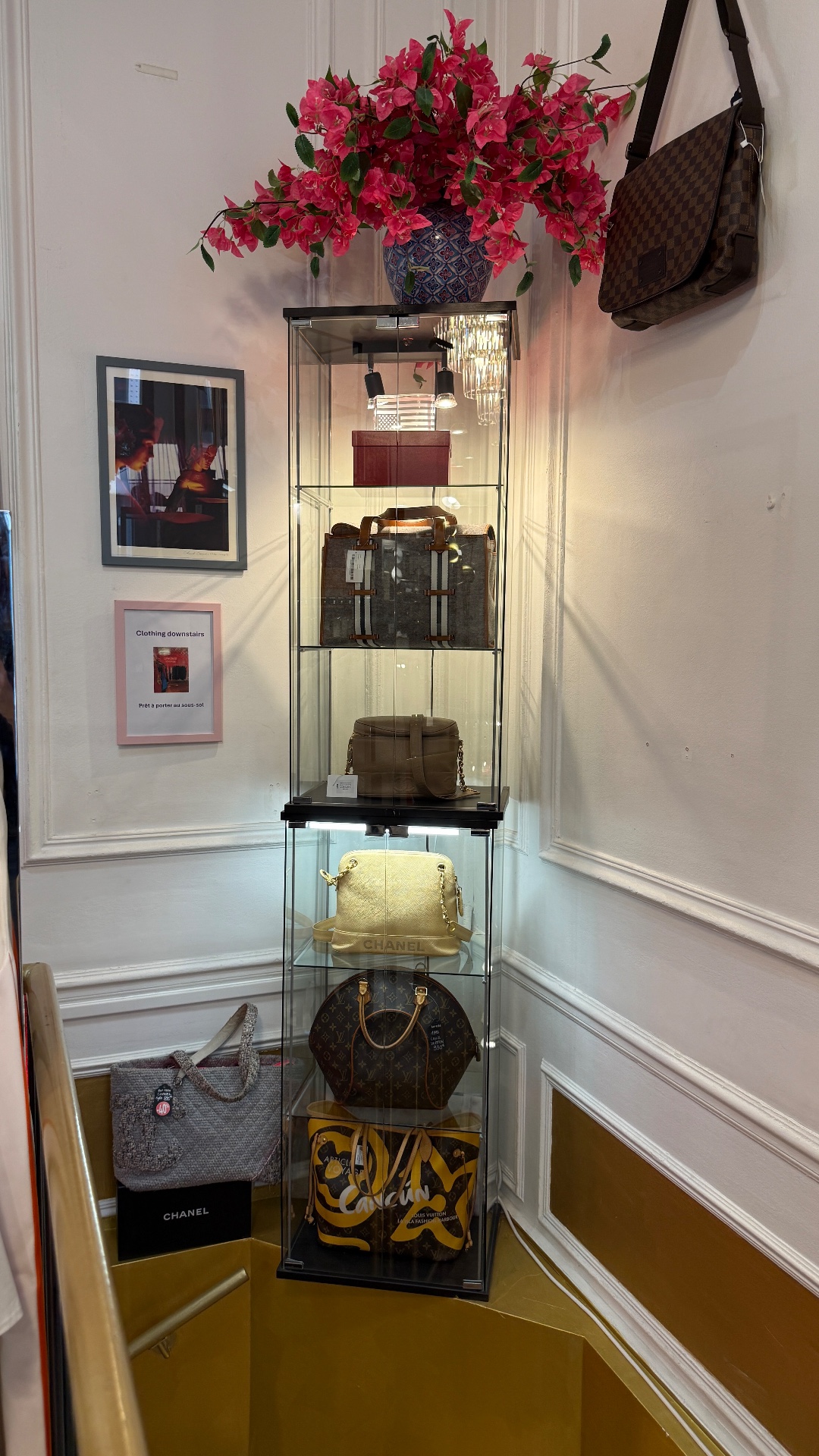 Opulence Vintage, shop in Paris, photo 14