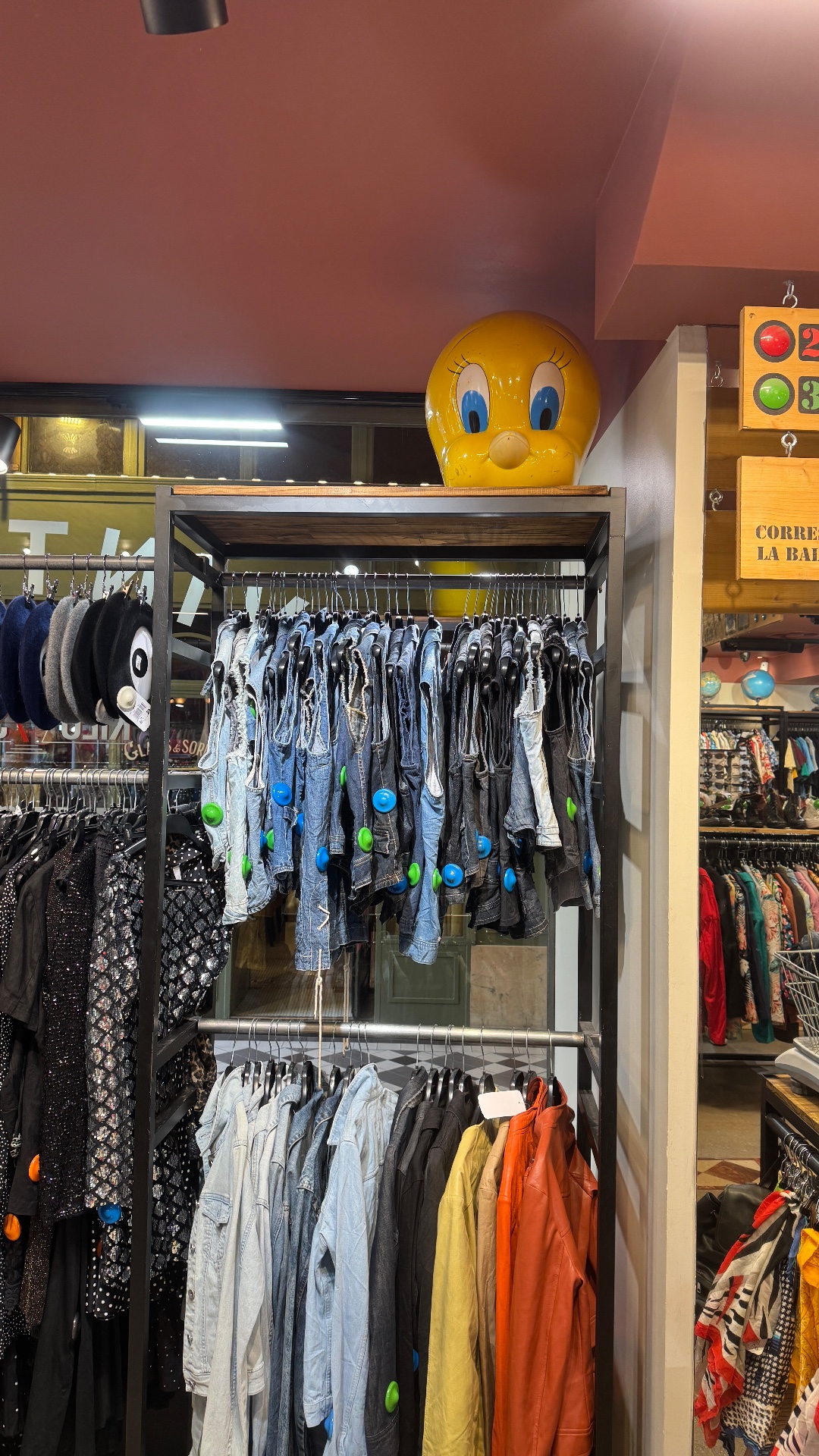 Kilo Shop Paris Grands Boulevards, shop in Paris, photo 9