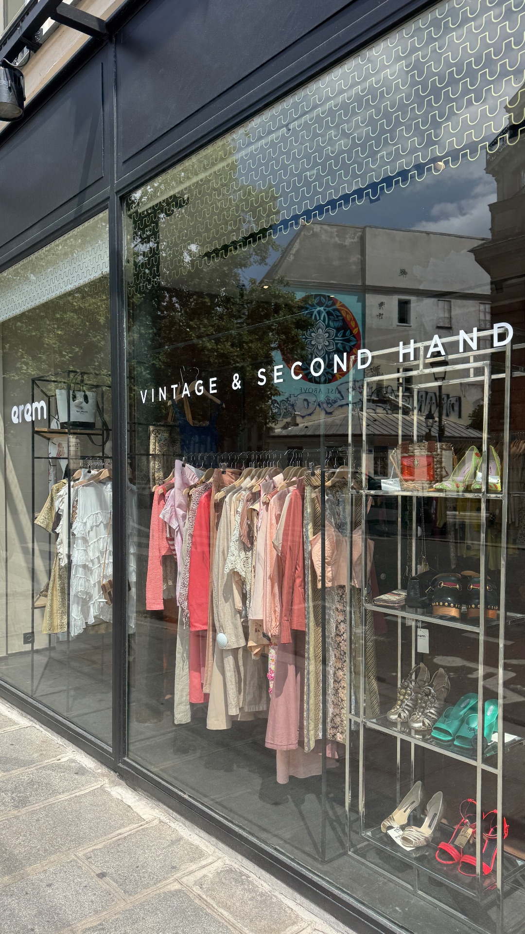 EREM VINTAGE — shop in Paris — photo 4