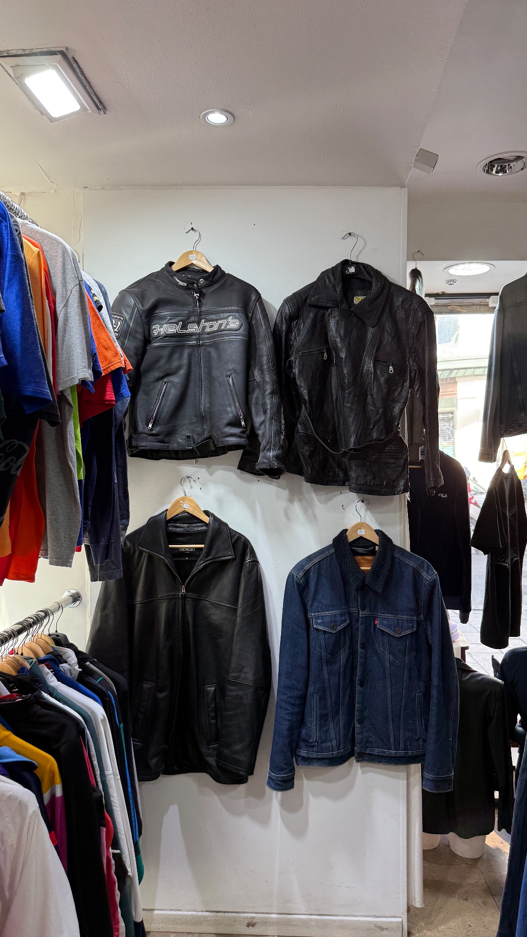 Ohr Vintage, shop in Paris, photo 14