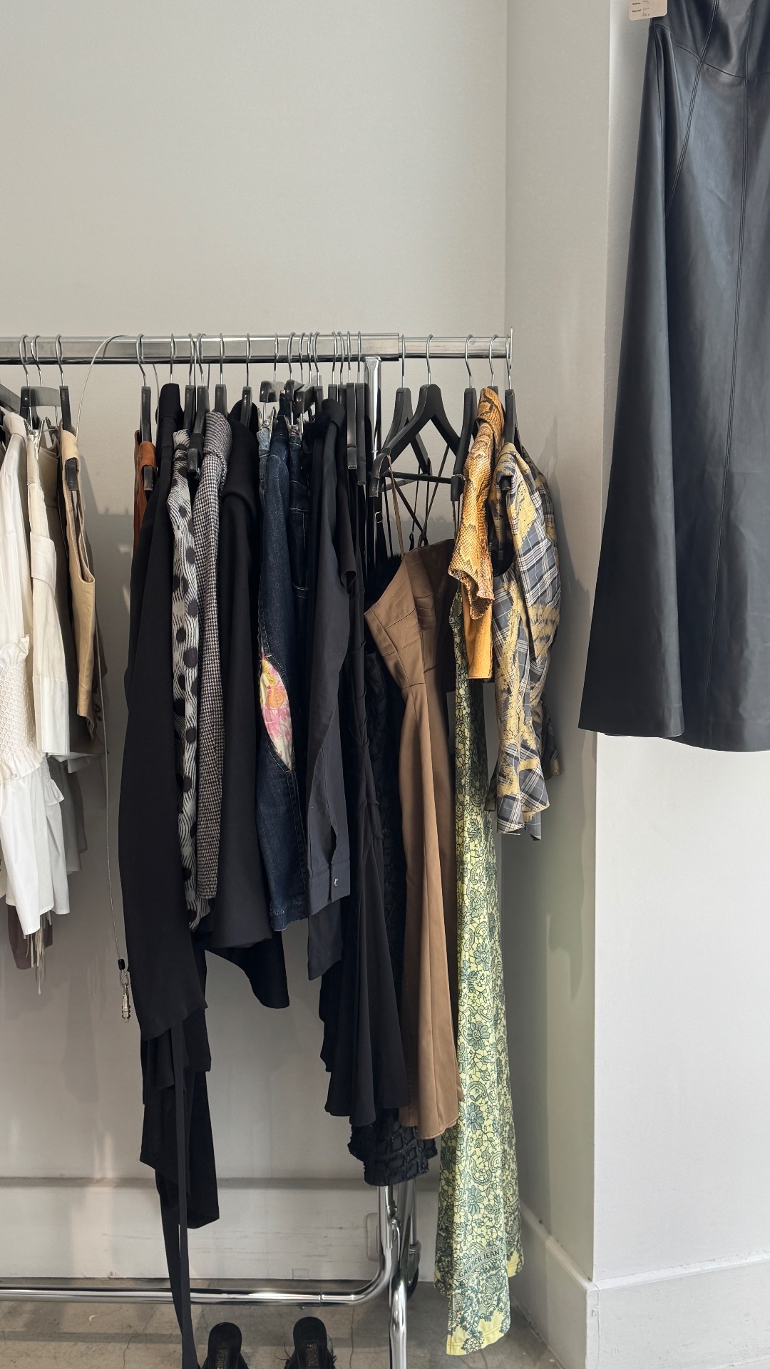 Vintage Designers Archives — shop in Paris — photo 9