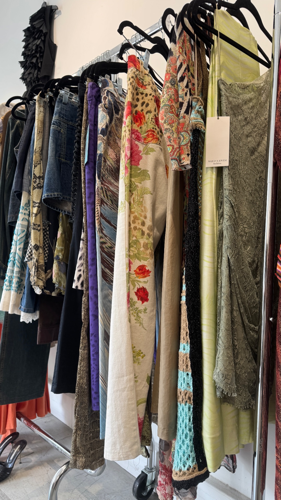 Vintage Designers Archives — shop in Paris — photo 10