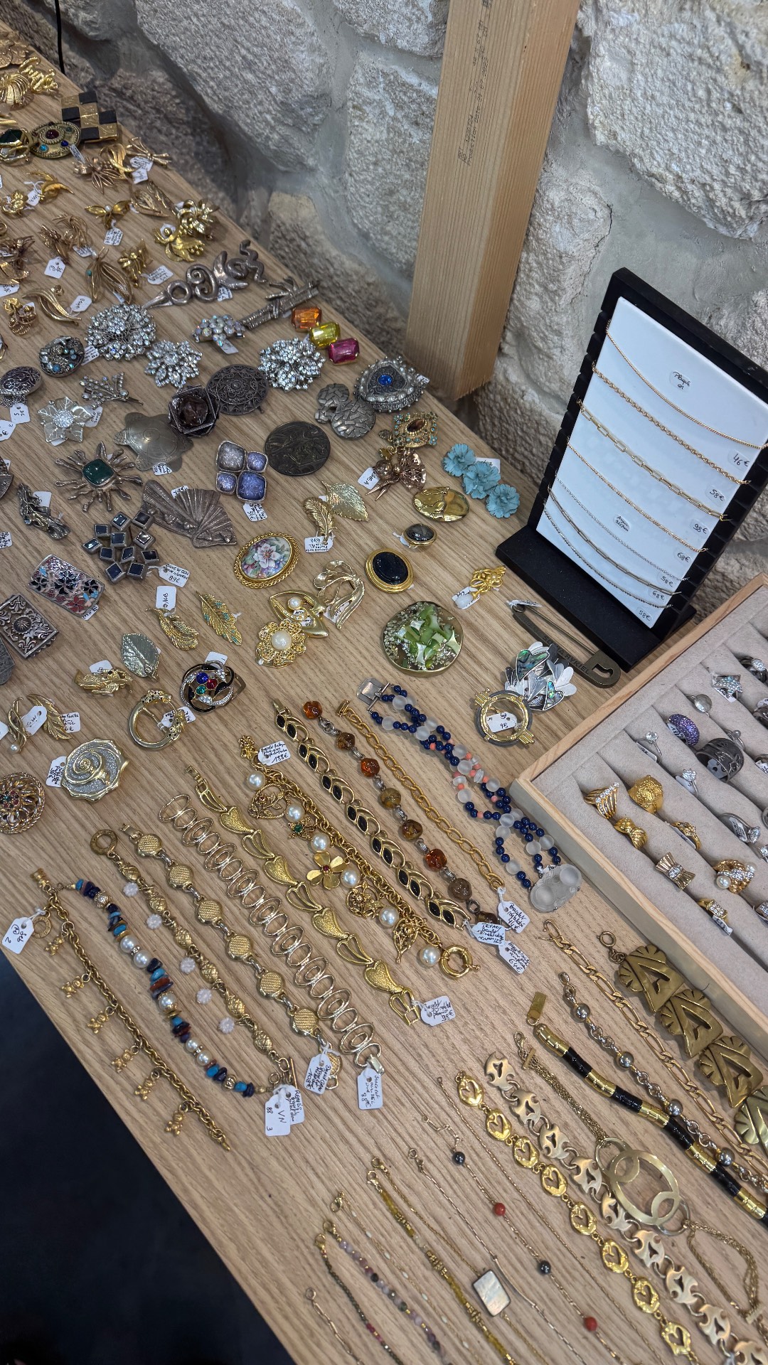 Les Audacieuses Vintage, shop in Paris, photo 8