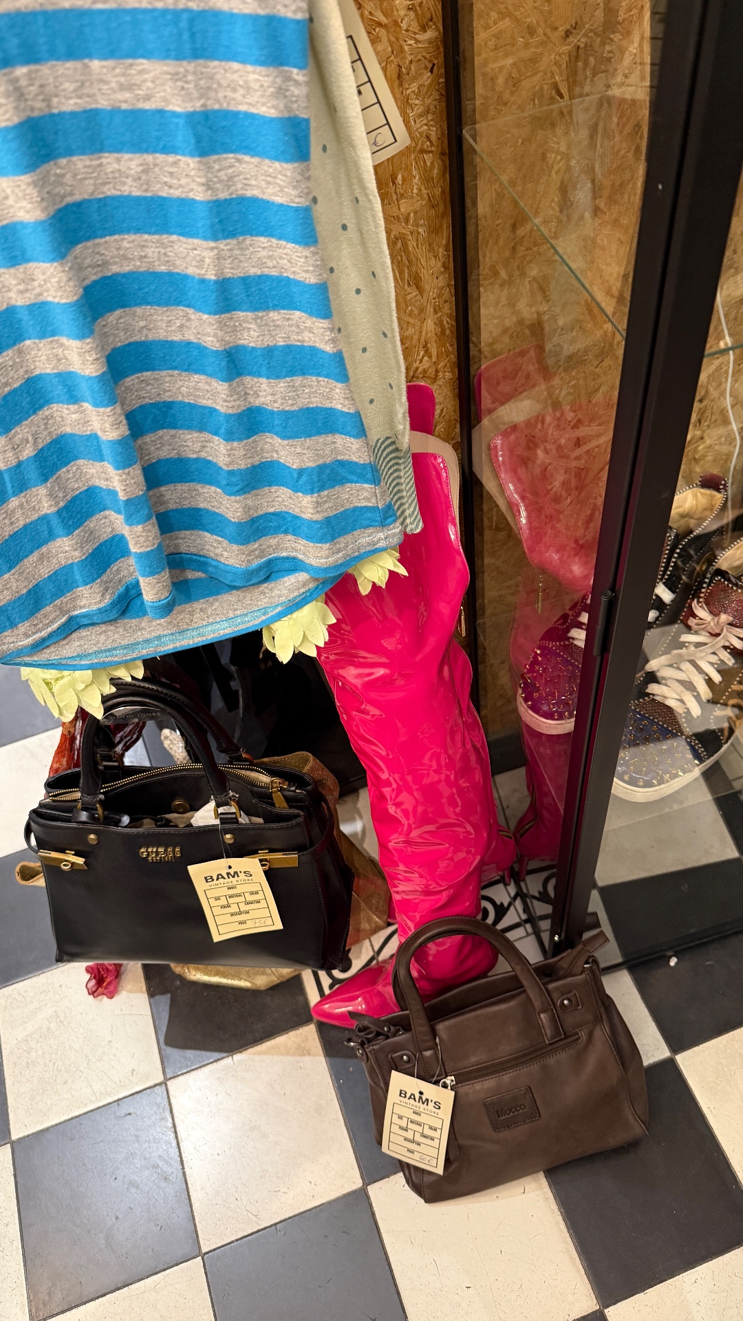 BAM’S VINTAGE, shop in Paris, photo 10