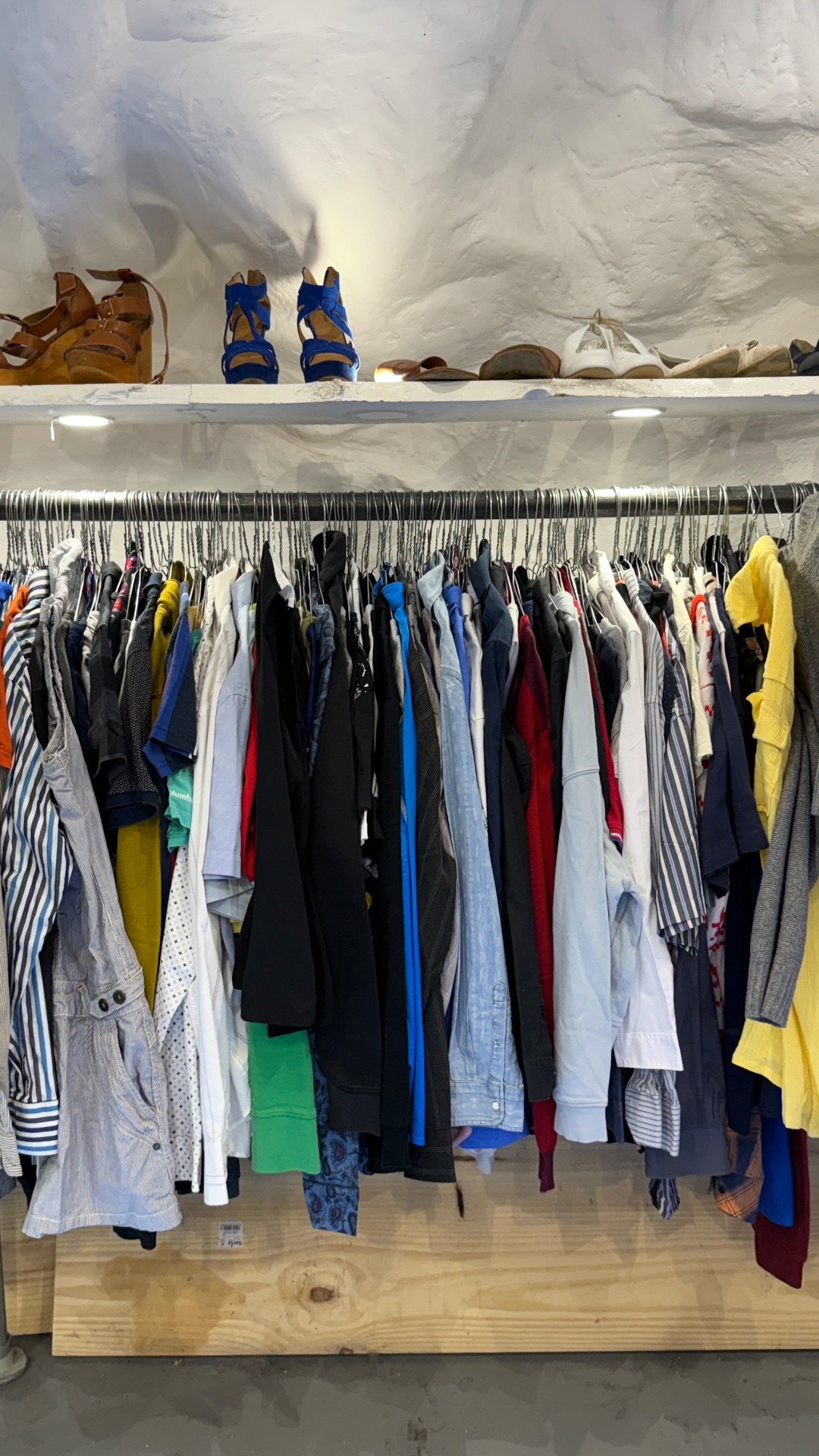 Les Sales Voleurs St Michel, shop in Paris, photo 3