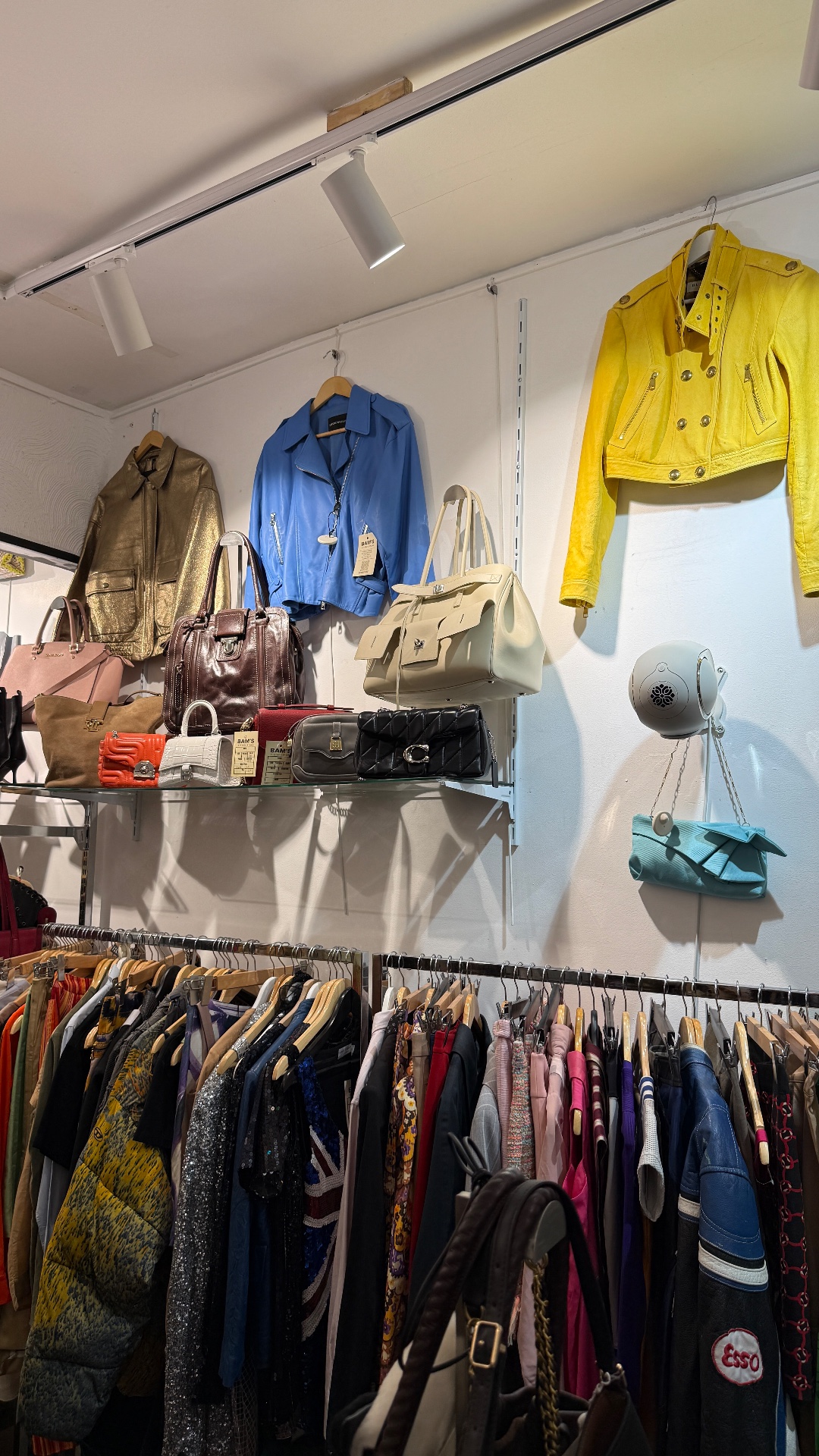 BAM’S ARCHIVES, shop in Paris, photo 8