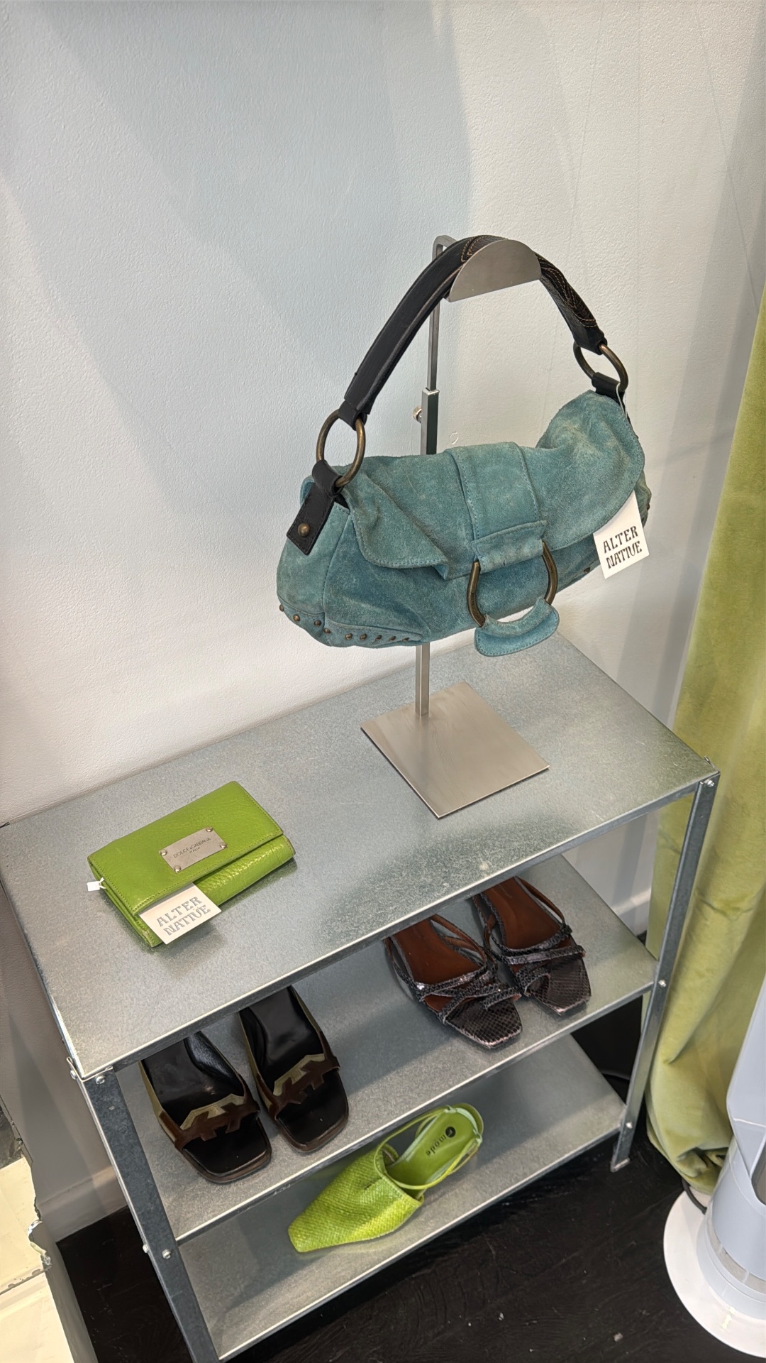 Alternative Vintage — shop in Paris — photo 12