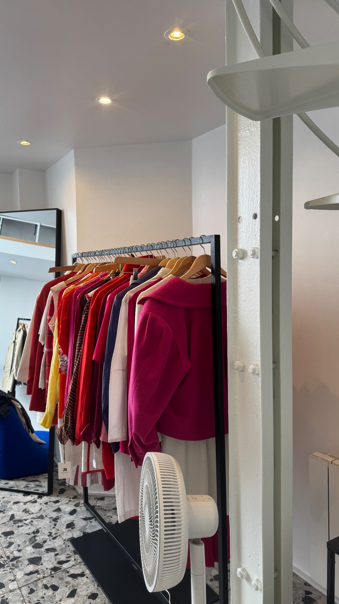 MARIE OLIVE - CURATED DESIGNER ARCHIVES, shop in Paris, photo 2
