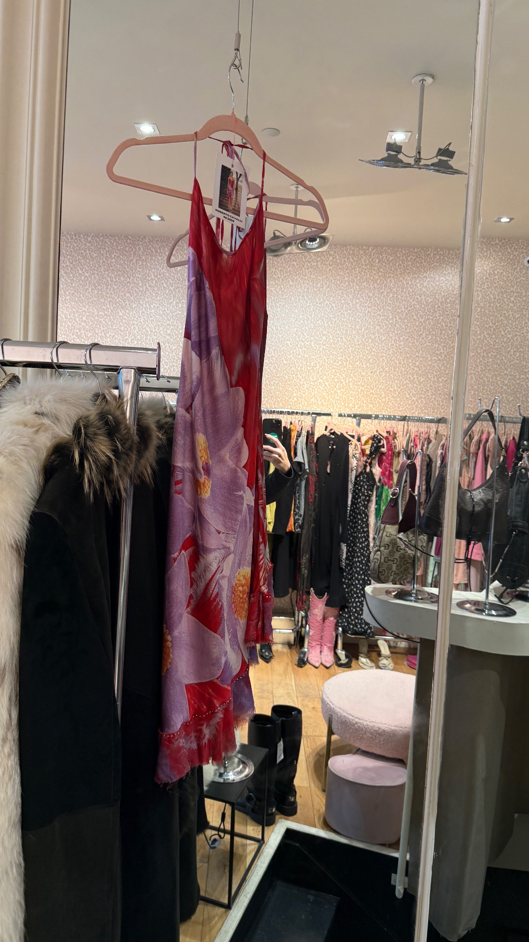 FANCY VINTAGE PARIS, shop in Paris, photo 5