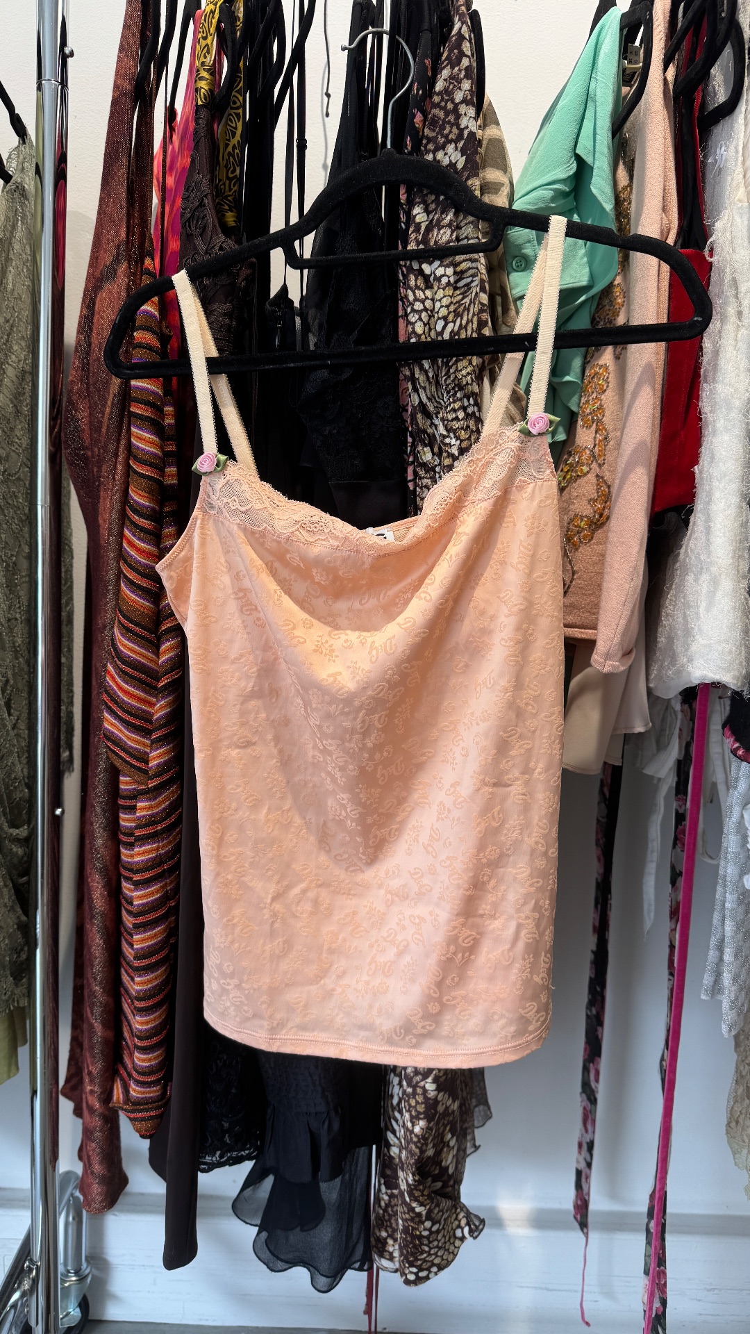 Vintage Designers Archives — shop in Paris — photo 7